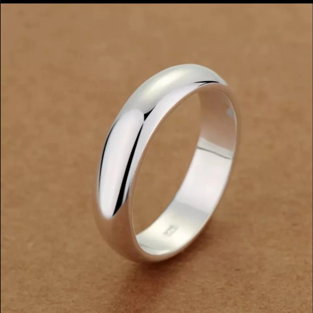 Sterling Silver ring size 7